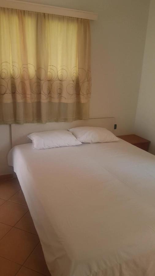 Aralis Rooms Sarandë Buitenkant foto